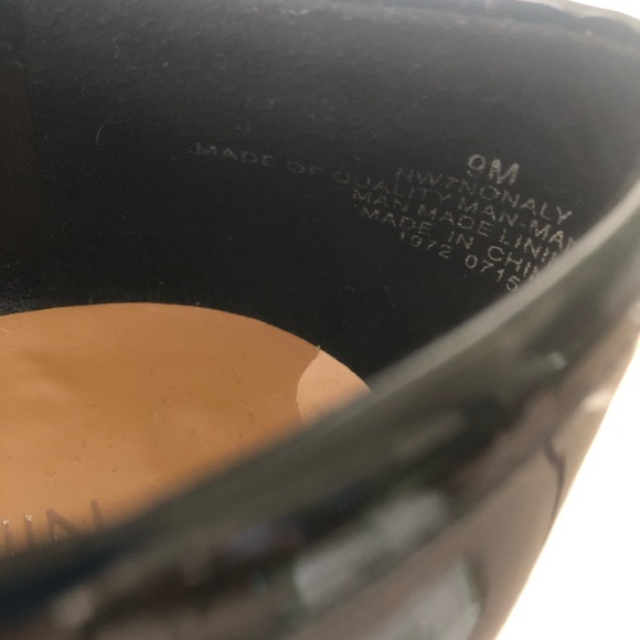 Nine West Faux Patent Leather Oxford Heels Black Size 9 Dark Academia Goth - Picture 11 of 11